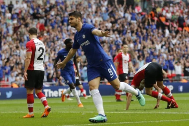 Trampa teškaša: JUVE TRAŽI ČELSIJU MORATU, A NUDI IGUAINA