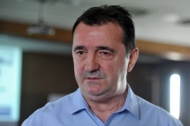 Predsednik NUNS-a podneo ostavku!