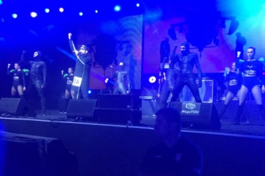 "Devedesete" zapalile Tašmajdan!