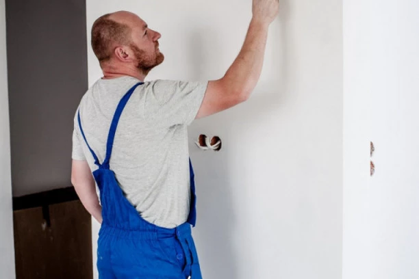 Okrečite stan bez angažovanja molera! Iskoristite slobodno vreme za prolećno sređivanje doma