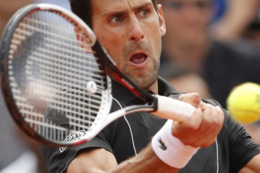 Novak propušta sezonu na travi?