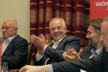 Bivši premijer Hrvatske Ivo Sanader ide na ROBIJU zbog ratnog profiterstva!