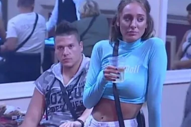 LUNU HAPSE JER JE TUKLA SLOBU!