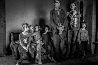 HITNO POTREBNA POMOĆ! Pokradena najsiromašnija srpska porodica na Kosovu, oteli im 3 jedine krave koje su im hranile 7 ćerki!