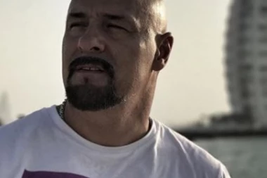 Gru osudio repere koji javno puše marihuanu: Rasta i Jala su velika sramota!