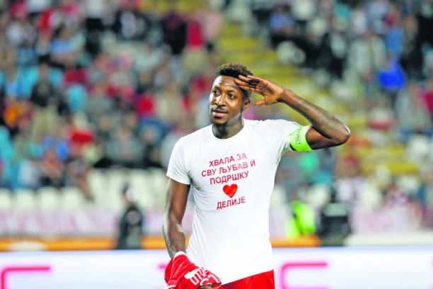 ZVANIČNO: Mičel Donald potpisao!