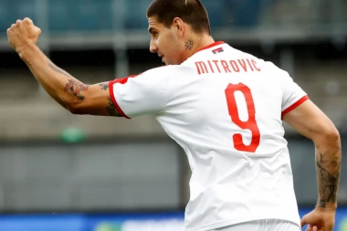 (VIDEO) NIKO KAO ON: Evo zašto će Mitrović biti strah i trepet za protivničke golmane na SP
