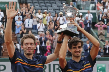 FRANCUZI NAJBOLJI NA DOMAĆEM TERENU: Erber i Mau najbolji dubl na Rolan Garosu