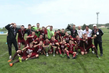 (VIDEO) ODE TROFEJ U BIH: Mladi fudbaleri Sarajeva osvojili Kup prijateljstva