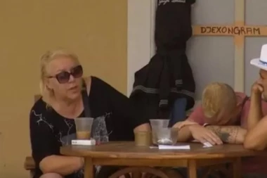 (VIDEO) BORA OPLEO PO MACI: Ona je ozbiljno poremećena!