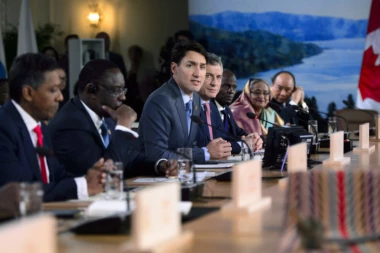 (FOTO) ŽEŠĆI BLAM! Kanadskom premijeru otpale obrve