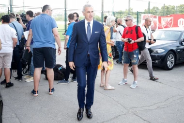 TERZIĆ OTKRIO: Evo koliko će još igrača dovesti Zvezda