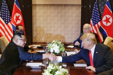 SVET U 2018: Ustanak u Francuskoj, raskomadan novinar uz odobrenje SAD, Merkelova pobegla sa trona...