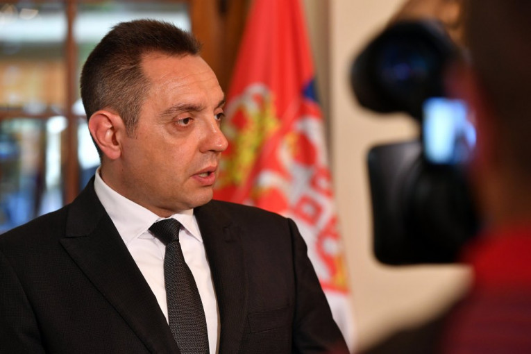 VULIN: Razgovaraću sa KFOR-om zbog formiranja vojske Kosova!