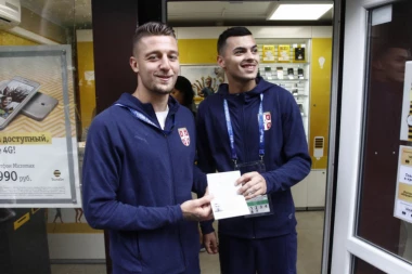 SMS i Radonjić kupili kartice za mobilni na pasoš "Srpskog telegrafa"