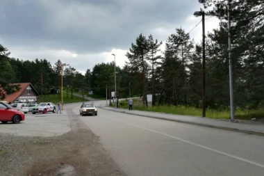 (FOTO) HOROR NA DIVČIBARIMA! Novosađanka pala sa žičare, Hitna pomoć je zatekla u katastrofalnom stanju