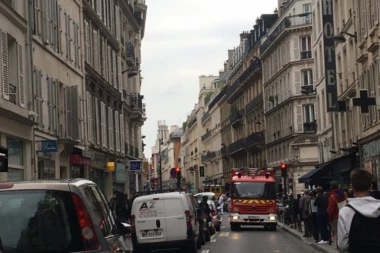 HAOS U PARIZU ZBOG MUNDIJALA: Iskoristili slavlje da pljačkaju izloge