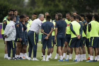 TITE NE MIRUJE: Brazil ponovo menja kapitena