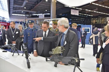 VULIN NA SAJMU VOJNE TEHNIKE: Srbija u rangu sa razvijenijim zemljama!