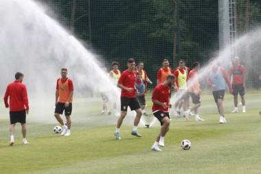 TRENING U SVETLOGORSKU: "Orlovi" ratovali sa prskalicama