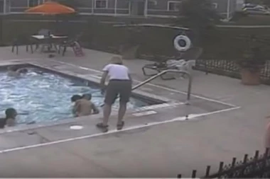 (VIDEO) Dečak je plivao u bazenu dok nije video STRAVIČAN PRIZOR na dnu - njegov potez je HEROJSKI!
