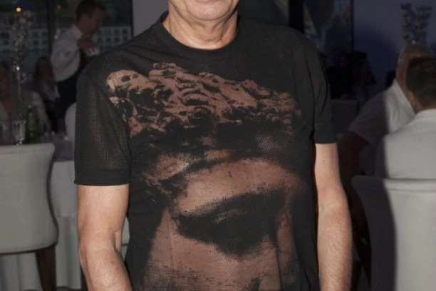 (FOTO) OTKRIVENA TAJNA AFERA SAŠE POPOVIĆA SA POZNATOM PEVAČICOM: Isplivali svi detalji koji su se dugo skrivali!