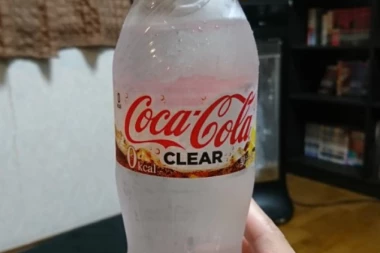 (FOTO) SENZACIJA! Stigla je Koka-kola koja izgleda kao VODA!