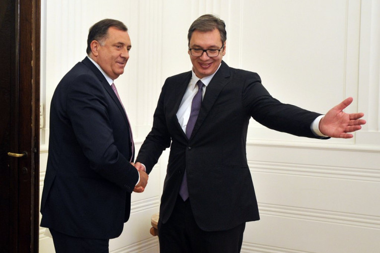 Vučić razgovarao sa Dodikom u Budimpešti: Dogovorili smo da zajedno posetimo Drvar