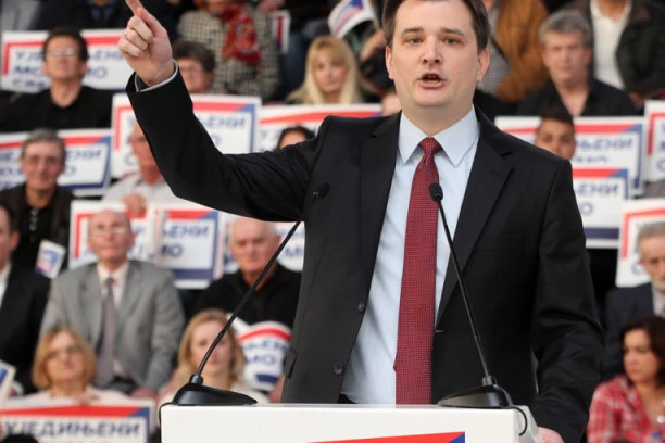 JOVANOV O NAPADIMA NA DANILA VUČIĆA: Monstrumi, ostavite decu na miru!