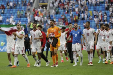 (VIDEO) Nacionalni praznik u Iranu: TEHERAN GOREO ZBOG POBEDE NA MUNDIJALU!