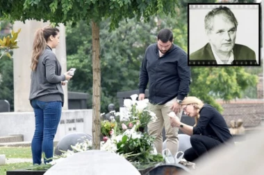 MANDINA DECA NA POMENU OCU: Dve godine od smrti proslavljenog glumca!