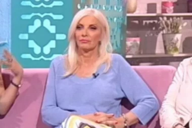 CAKANA PROGOVORILA O POROCIMA: Pokušavam da prestanem, ali mi ne uspeva!