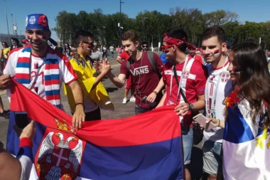 (FOTO) Dvanaesti igrač Srbije - NAVIJAČI!