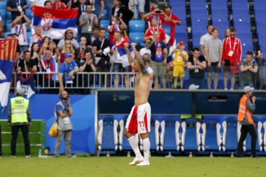 (VIDEO) VRUĆE PRED UTAKMICU: Navijač Srbije imao je samo DVE reči poruke za Albance