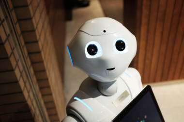 Robot koji razmišlja poslao poruku čovečanstvu: Ne želim da naštetim ljudima