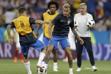 (VIDEO) Slepi momak ispratio pobedu Brazila