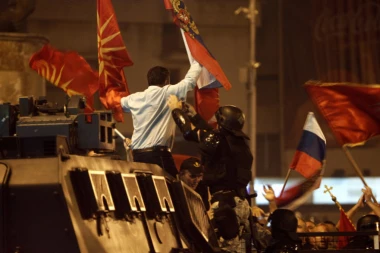 MAKEDONIJI PRETI GRAĐANSKI RAT!