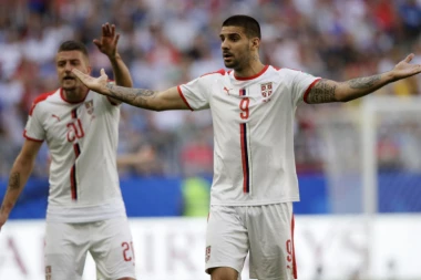 SJAJNA ATMOSFERA: SMS "soli rane" Mitroviću