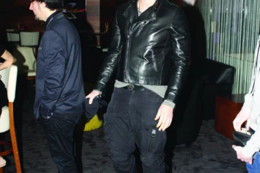 MODNI KREATOR HTEO DA SILUJE ZVEZDU "GRANDA"!