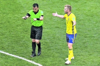 VAR ZBUNJUJE  ČAK I SUDIJE!