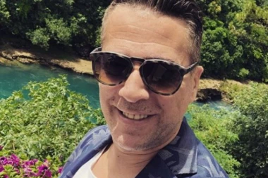 (FOTO) O ODNOSU JOKSIMOVIĆA I POZNATOG GLUMCA MALO KO JE ZNAO: Isplivao detalj koji je iznenadio mnoge, PEVAČ KONAČNO PROGOVORIO O NJEMU!