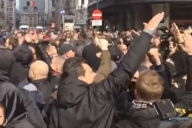 Hrvat osuđen uslovno zbog NACISTIČKOG POZDRAVA u Austriji