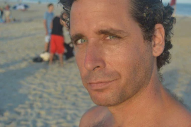 KAKAV URNEBES! Donator sperme ima 33 dece, a u jednoj zemlji mu ZABRANILI DA DONIRA!