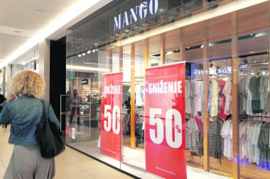 POZNATI BRENDOVI "ZABORAVILI" NA POPUSTE U SRBIJI: Srbe deru, a Hrvatima sniženja i do 70 odsto