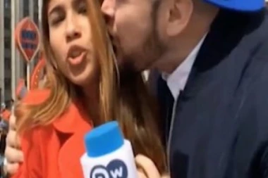 (VIDEO) UŽIVO U TV PRENOSU: Navijač uhvatio voditeljku za grudi, a onda je učinio OVO!