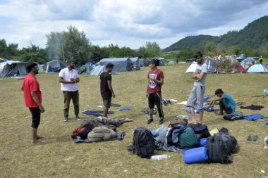 Grčka vlada u panici: Hiljade migranata pretnja za bezbednost