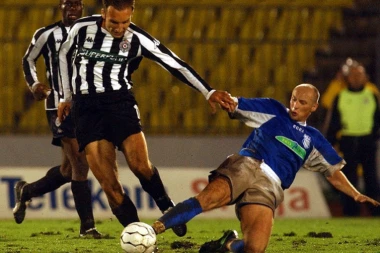 Pljevaljski bombarder Damir Čakar: Prvo poluvreme navijam za Rudar, drugo za Partizan!