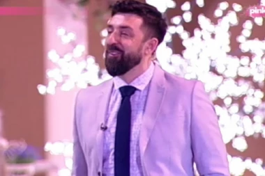 ŠTA ĆE OVO BITI?! Ognjen Amidžić preti Palmi BATINAMA!