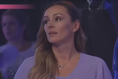 Anabela o Kiji: OK JE DA ONA IMA DEČKA DOK JE U BRAKU, A ZA SLOBU JE TO STRAŠNO?!