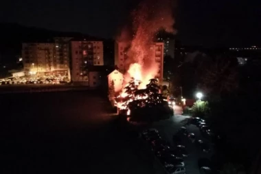 STRAVIČAN POŽAR NA KARABURMI: Gorele svlačionice fudbalskog kluba!